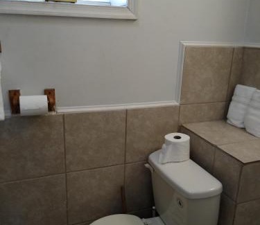 Frostburg Hotel | Clarysville Motel