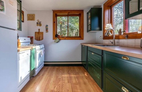 Stratton and Bromley Ski Areas Ski Chalet | Classic Alpine Vermont Chalet