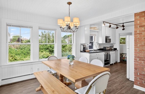 West Yarmouth House | Classic Cape <0.1 mi to Bayview Beach ~ Dog-Friendly