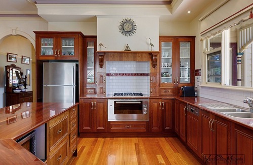 Yarrawonga House | Classic Federation House close to Town & Lake