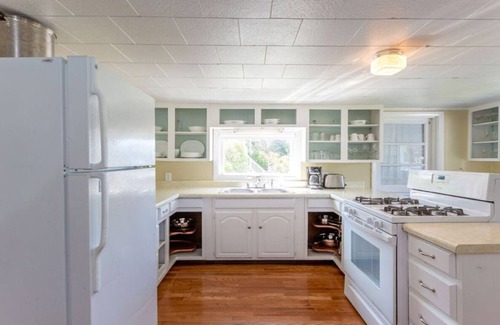 West Point House | Classic Maine Cottage In A Beautiful Little Fishing Village