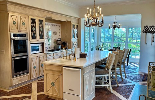 Sea Island House | Classic Marshfront Sea Island Cottage! Huge Game Room! Steps to The Beach! BIKES