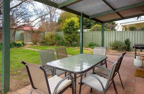 Albury House | Classic on George