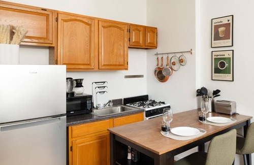 Park Slope Apartment | Classic Townhouse 1BD Park Slope, nr Prospect Park