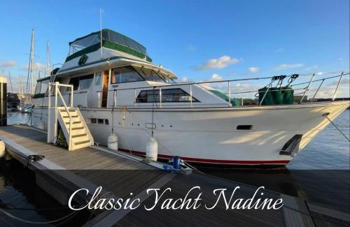 Poole Boat Rental | Classic Yacht Nadine in Poole Harbour, Dorset, with a Hot Tub Jacuzzi