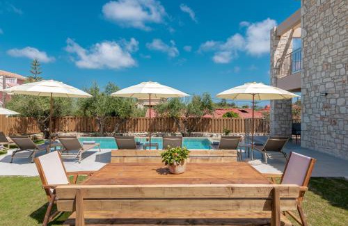 Ano Vasilikos Villa | Claudio Stone House