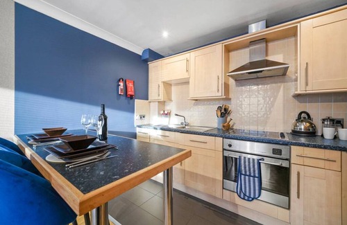Warwick Apartment | Claverdon House · Modern Warwick Apartment sleeps 3 - Inspire Homes