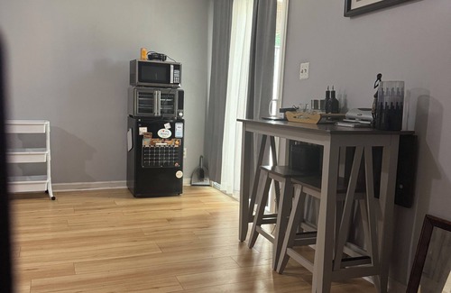 Dumfries Apartment | Clean and cosy 1-bedroom apartment