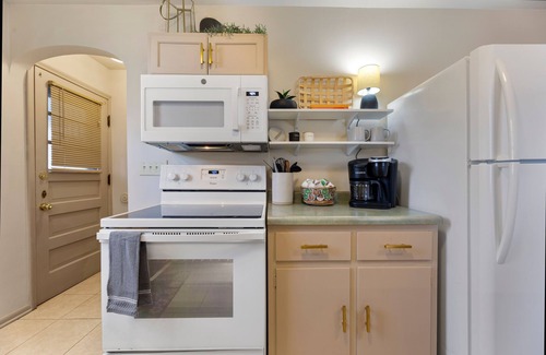 Council Bluffs House | Clean, Cozy, Quiet 2-bedroom