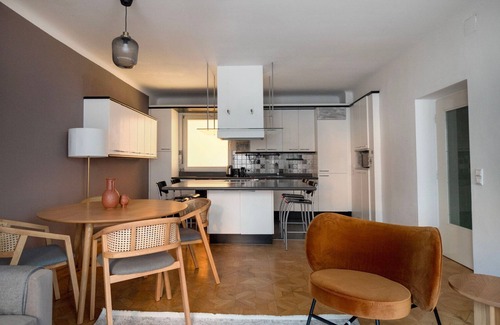 Oberdobling Apartment | Clean Döbling 2BR w/Elevator, Fully Furnished & Equipped, by Blueground