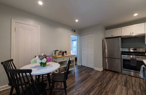 Lower Burns Park Apartment | Clean & Quiet 4-BR near Downtown and UM Campus