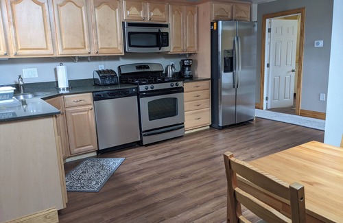 St. Elizabeth's Apartment | Clean, Spacious and Located Steps Away From the MBTA!