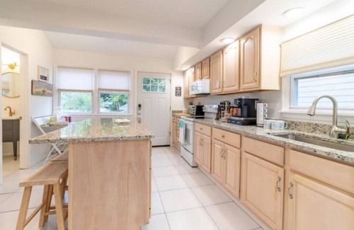 East Shore House | Clear LI Sound waterview, Wedding pics, Yale&Beach