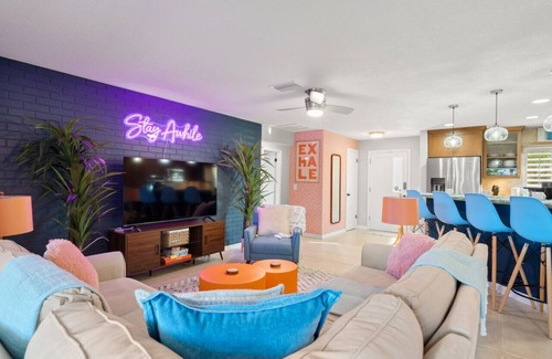 Clearwater House | Clearwater Heated Pool Home Oasis <15 min to Beach