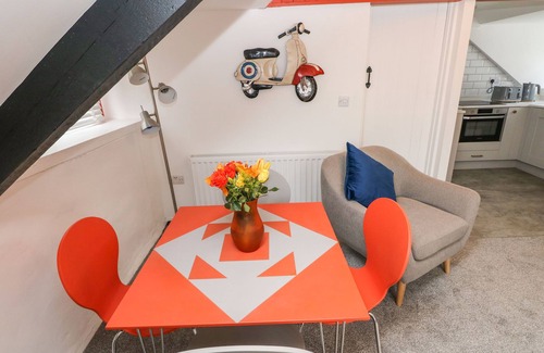 Jameston Cottage | CLEMENTINE COTTAGE, pet friendly, with a garden in Manorbier