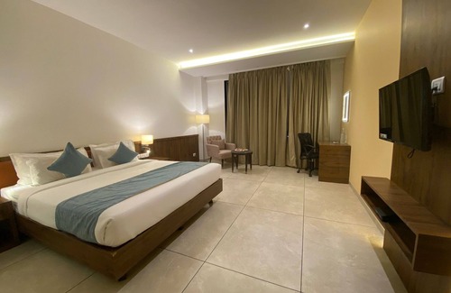 Dhuva Hotel | Click Hotel LH Seven Morbi