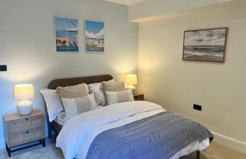 Canford Cliffs House | Cliff Cottage