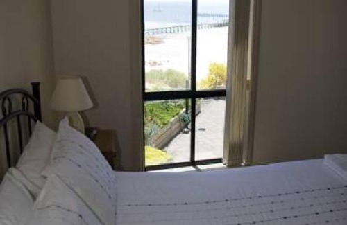 Moonta Bay Apartment | Cliff House Beachfront Villas