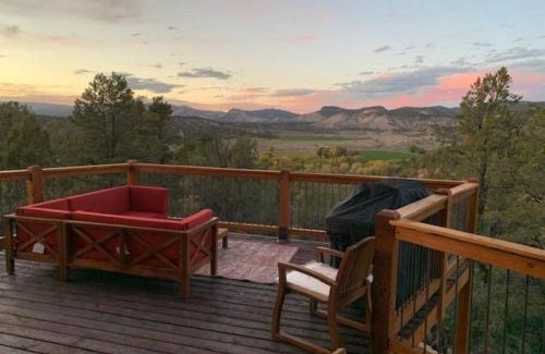 Orderville House | Cliff's Edge. New Build, Breathtaking Views, Luxury Stay Near Zion