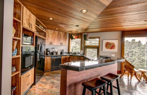 Ookala House | Cliffhouse Big Island