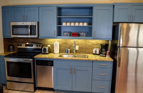 Zion National Park South Entrance Hotel | Cliffrose Springdale, Curio Collection by Hilton