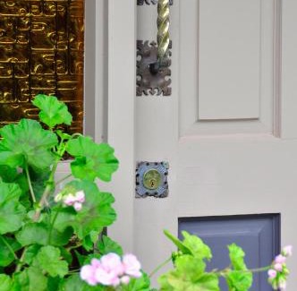 Clifton Grove Bed & Breakfast | Clifton Gardens Bed & Breakfast - Orange