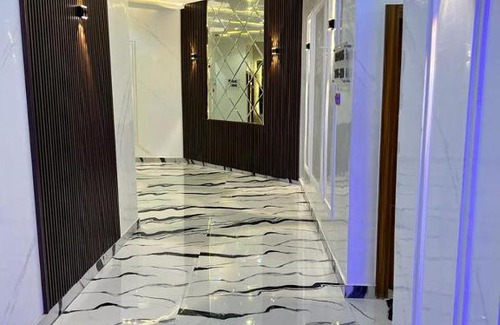 Ekrokpe Hotel | Clique Court Hotel & Suite