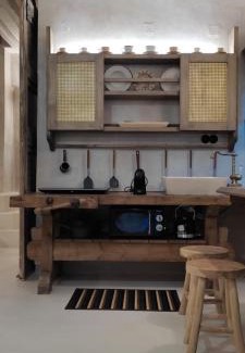 Ano Siros Apartment | ClockWise Earthy Vibe House in Apano Chora
