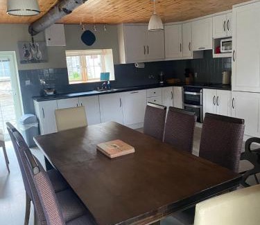 Rathcairn Apartment | Cloneymore Guest House