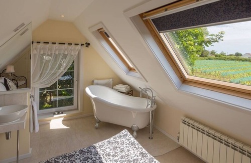 South Side House | Clos De Vaul Creux