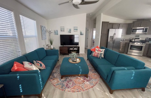 Norwalk House | Close to Disney Steps to Sports Park Central A/C