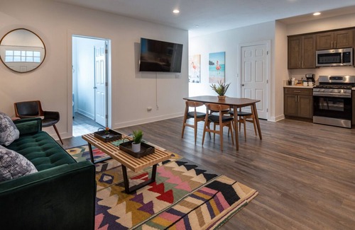 Willmore House | Close to it all! Long Beach 5bed/4bath
