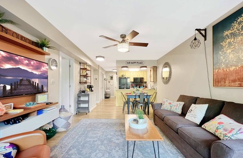 Notch Estates Condo | Close to Silver Dollar City, pool, fishing & fun
