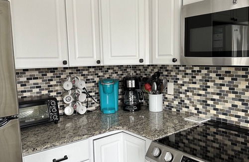Barnegat Light House | Close to the Bay and Beach! 5 BDR in the heart of Barnegat Light
