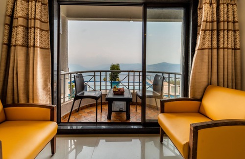 Wai Hotel | Cloud Mist Resort and Spa