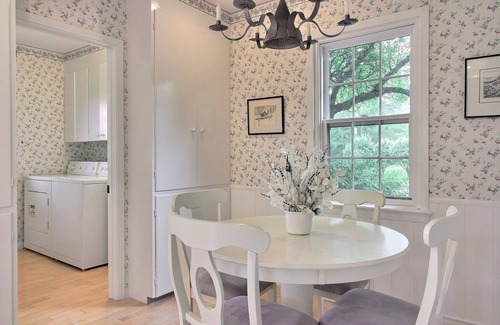 Hatley House | Cloverhouse Estate - Private farmhouse near Magog w/tennis court!