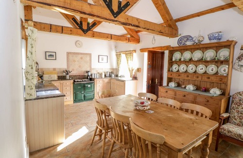 Kilkelly Cottage | CLUAINCARRAIG, pet friendly, with open fire in Kilkelly, County Mayo