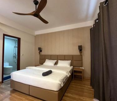 Dhiffushi House | Club Kaafu Maldives