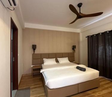 Dhiffushi House | Club Kaafu Maldives