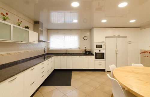 Can Carbonell Villa | Club Villamar - Beautiful spacious holiday house with private pool,nice garden and adapted for di.
