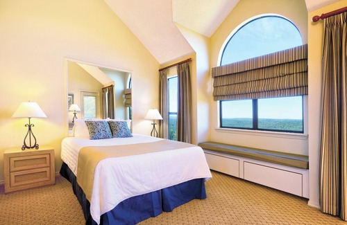 Fairfield Bay Hotel | Club Wyndham Resort at Fairfield Bay