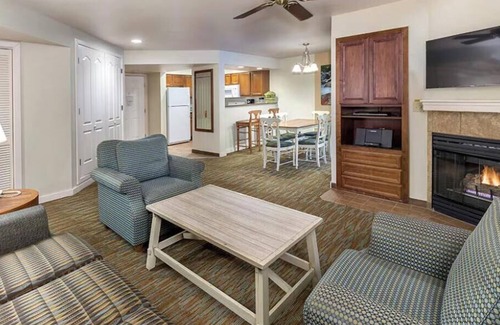 Elk Point Apartment | Club Wyndham South Shore