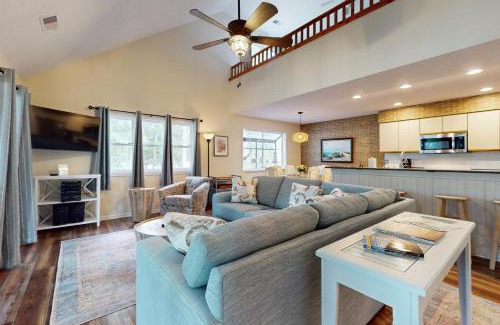 Sea Trail House | Clubhouse Villa 2BR