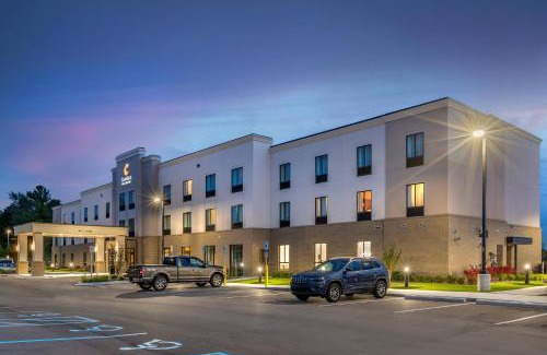 Drayton Plains Hotel | Comfort Inn & Suites
