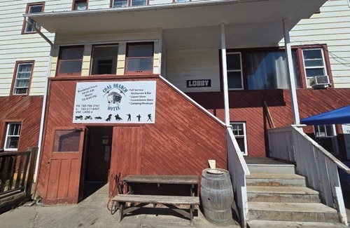 Yellowhead County Apartment | Coal Branch Hotel & Restaurant, Room 8