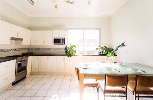 Cessnock Cottage | Coal d' Vine Cottage - Cessnock NSW