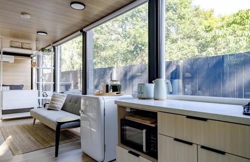New Brighton Apartment | Coastal Bliss: New Brighton Eco Pod (50m Beach)