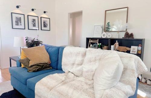 Mar Vista House | Coastal Comfort Homestay in West Los Angeles