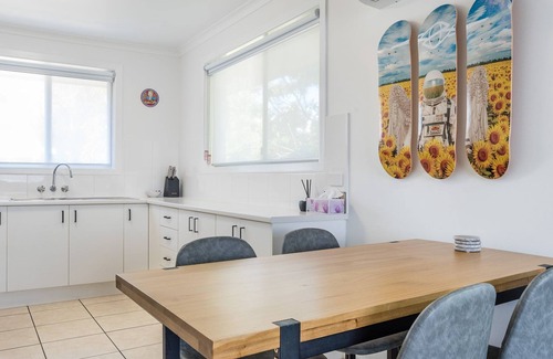 Labrador Apartment | Coastal Comfort in Labrador Family-Friendly!