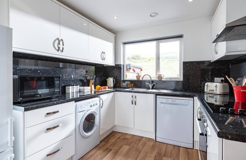 Porthtowan House | Coastal eco-home for up to 6, short walk from Porthtowan village and beach
